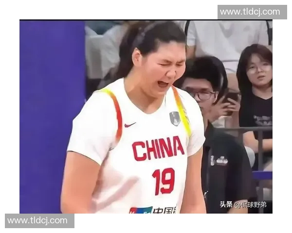 中国女篮热身赛开门红,张子宇砍下21分 中国女篮热身赛开门红,张子宇砍下21分